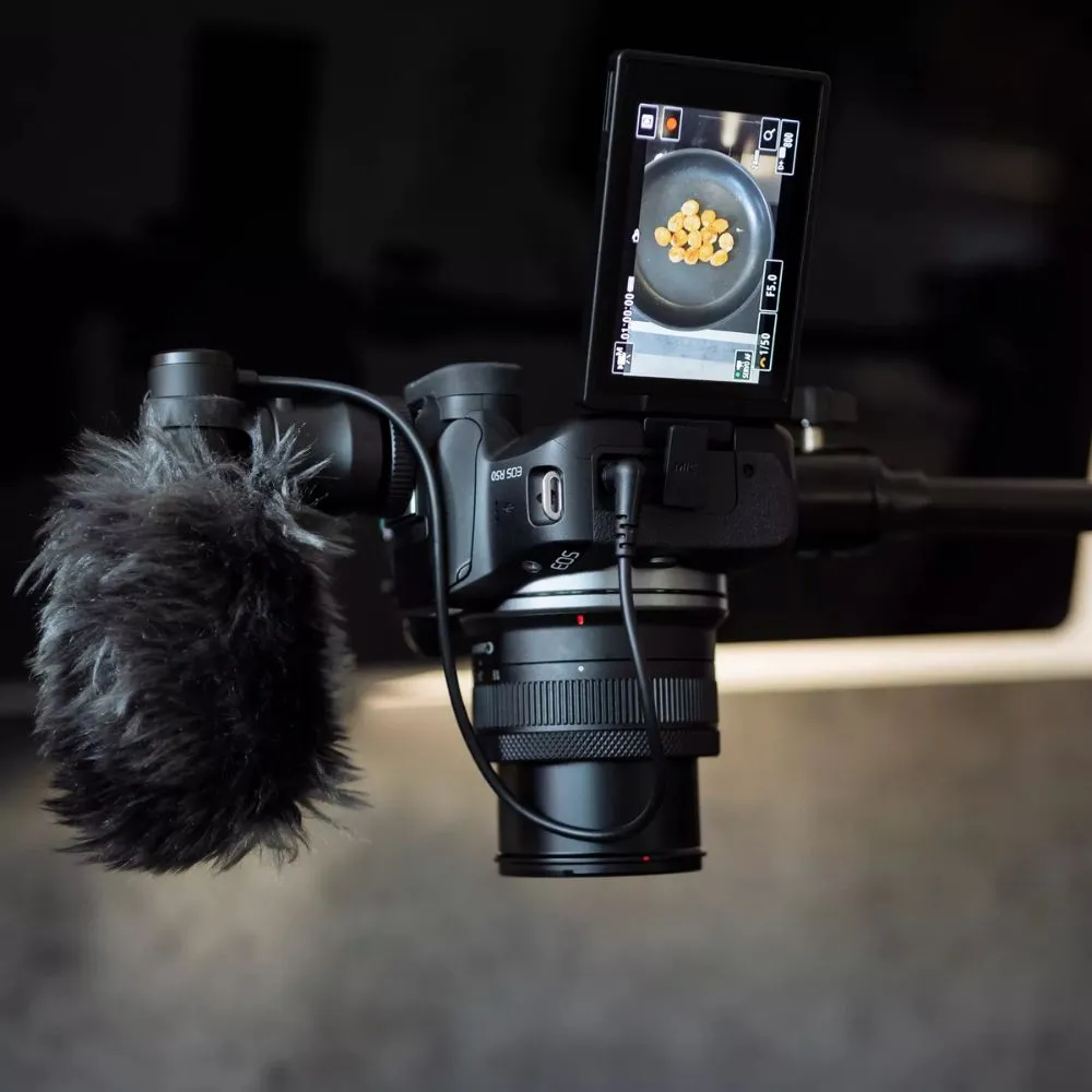 Canon EOS R50 Mirrorless Camera Content Creator Kit – Black