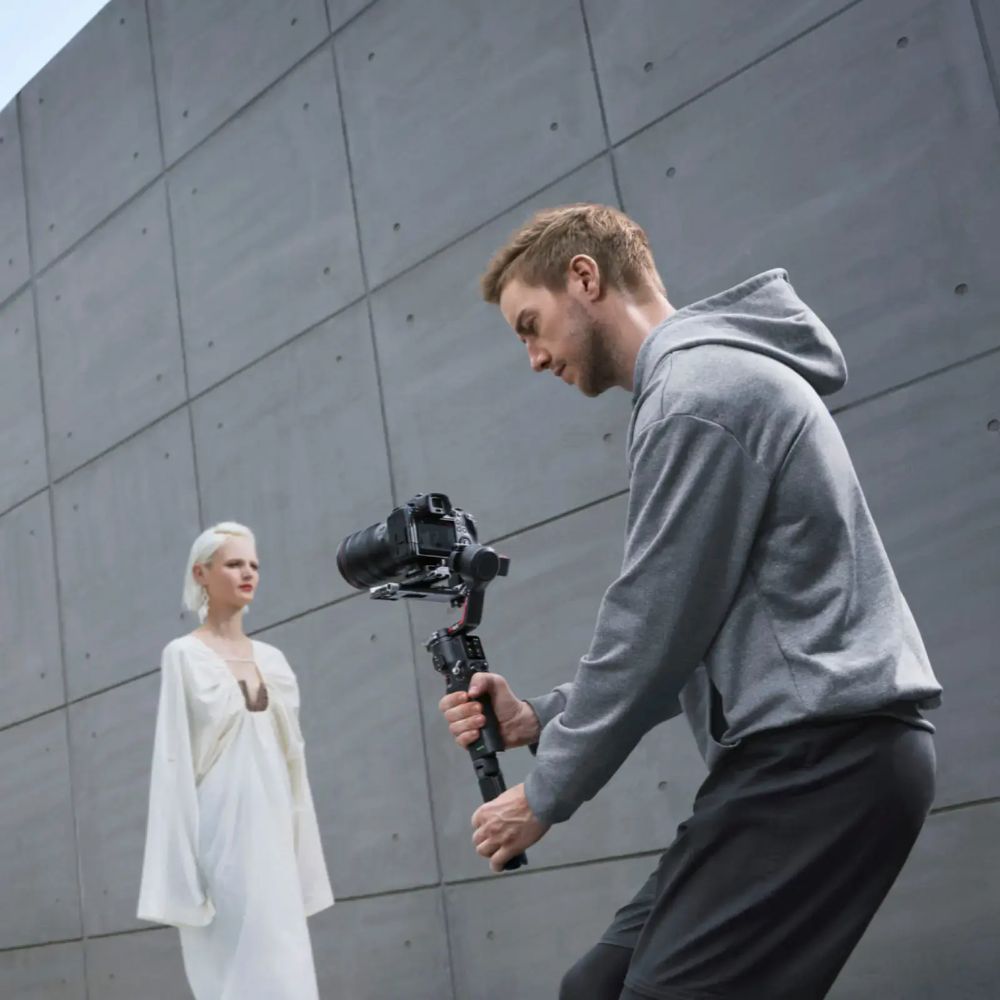DJI RS3 Gimbal Stabilizer Combo