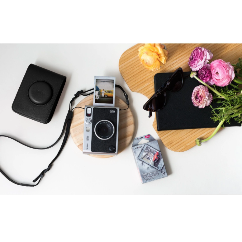 Fujifilm Instax Mini Evo Instant Photo Kit