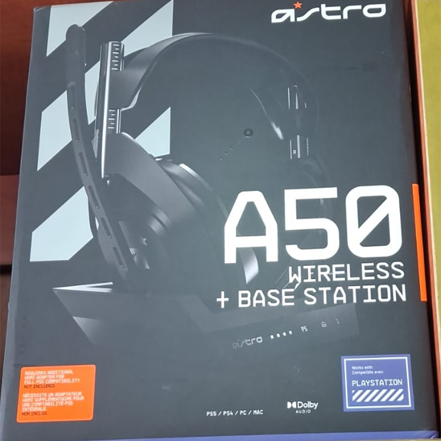 Logitech A50 Gaming Wireless Headset + Base Station