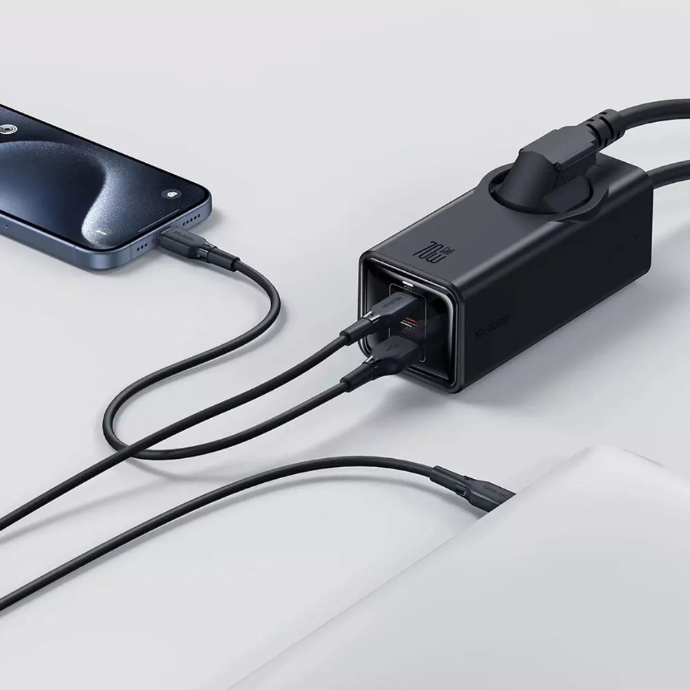 MacDodo CH-462 70W Power Strip with One Socket, Two Type-C and One USB