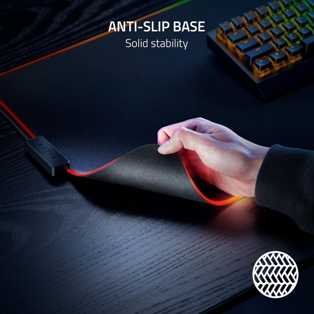 Razer Strider Chroma Gaming Mouse Mat
